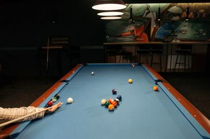game dealer F8bet